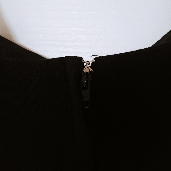 Mini black party dress with fringes - Picture 6 of 6